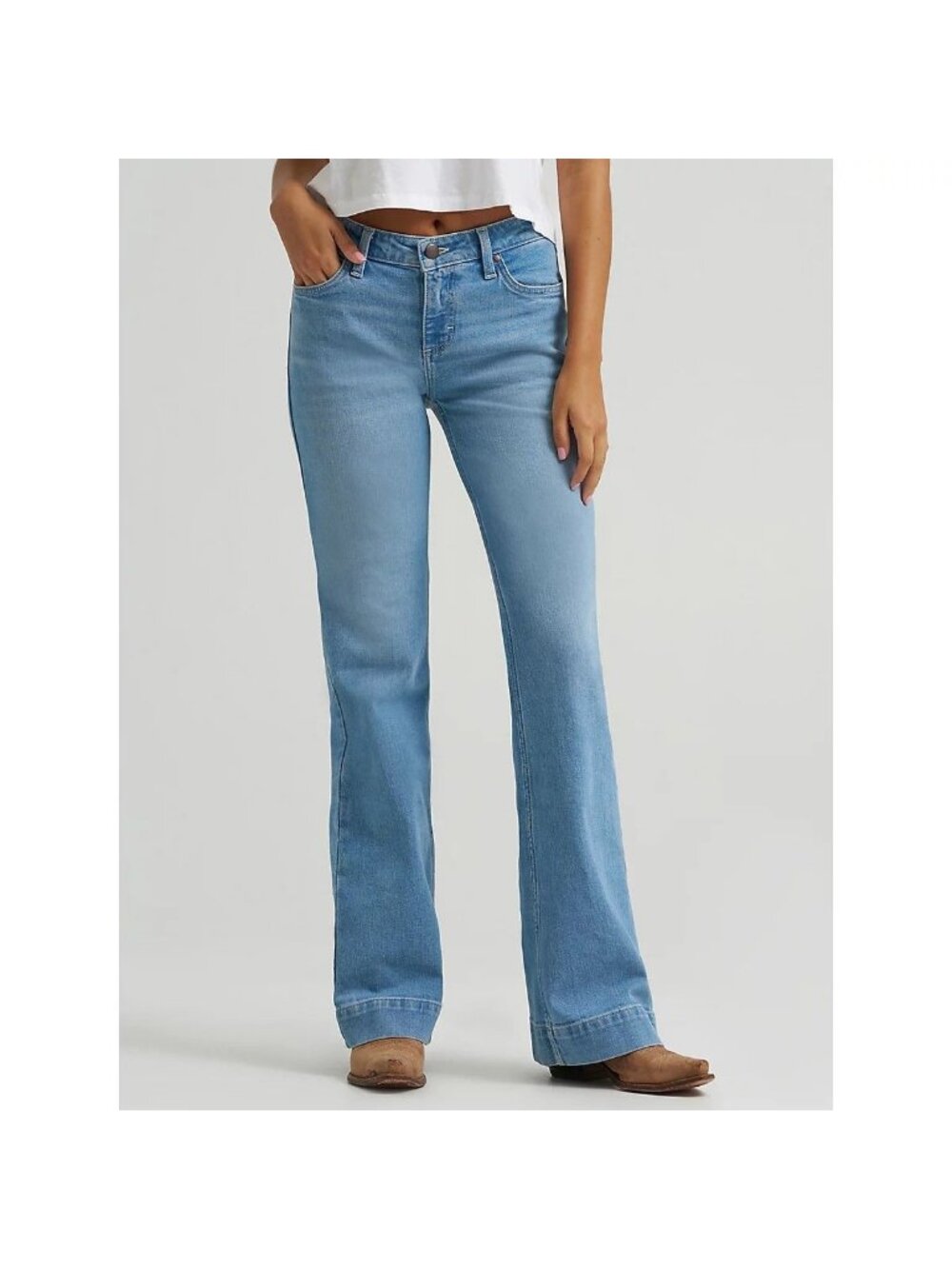 Wrangler Retro Women's Mid Rise Mae Trouser Jeans Bridgete Wash 112375011